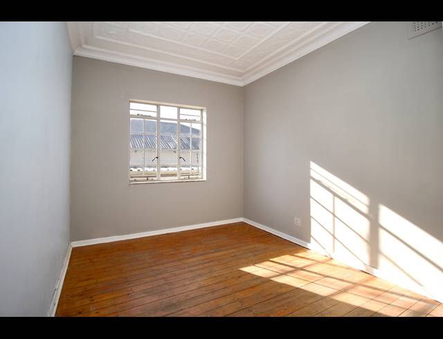 3 BEDROOM HOUSE FOR SALE IN KENSINGTON
